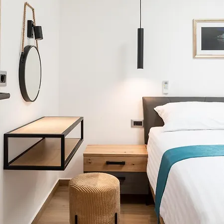Blue Sea Apartment *